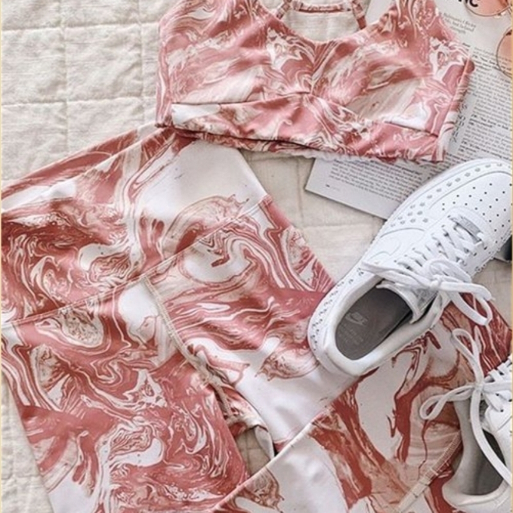 Athletic Yoga Sporty wide waistband Leggings Size M Pink White New Boutique Item - Picture 4 of 8